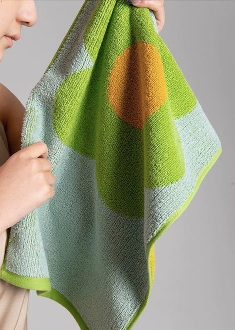 Cute Whimsical Sunflower Bath Towel - Ultra Soft & Absorbent Staple Cotton